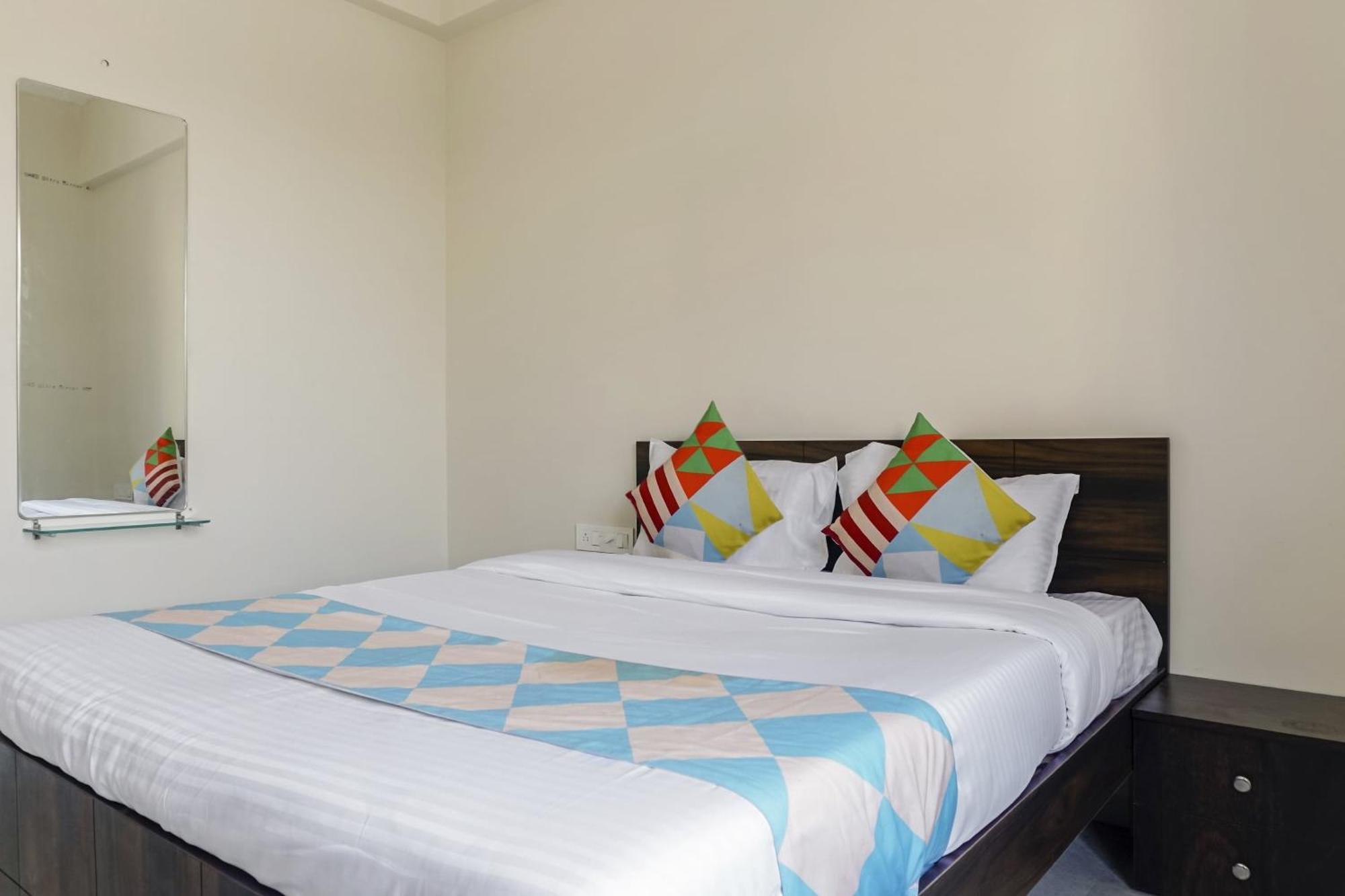 Hotel O Home Elegant Prime Ville Chinchvad エクステリア 写真