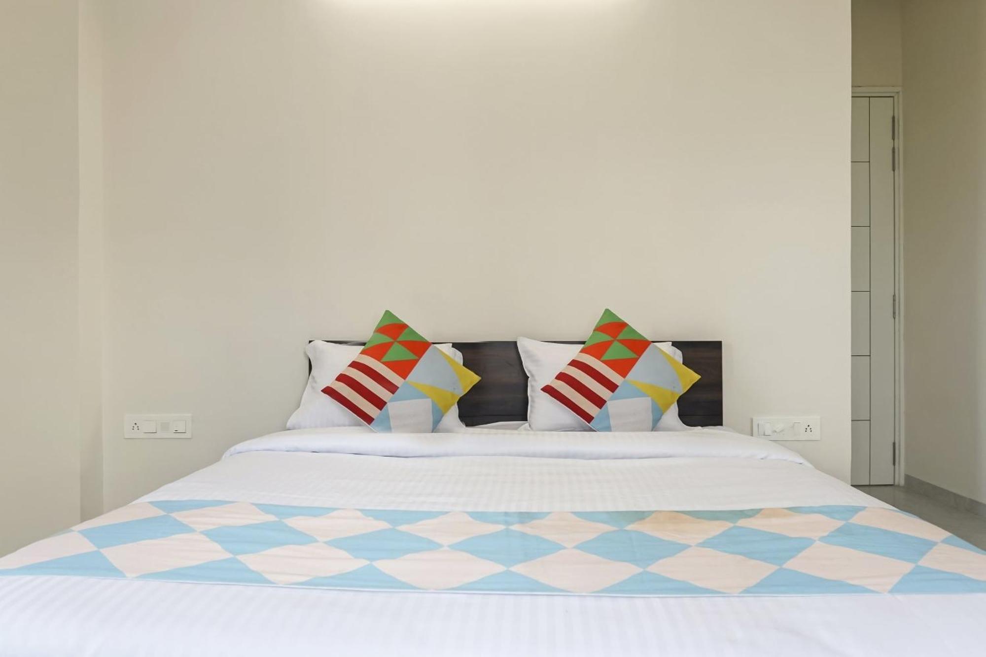 Hotel O Home Elegant Prime Ville Chinchvad エクステリア 写真