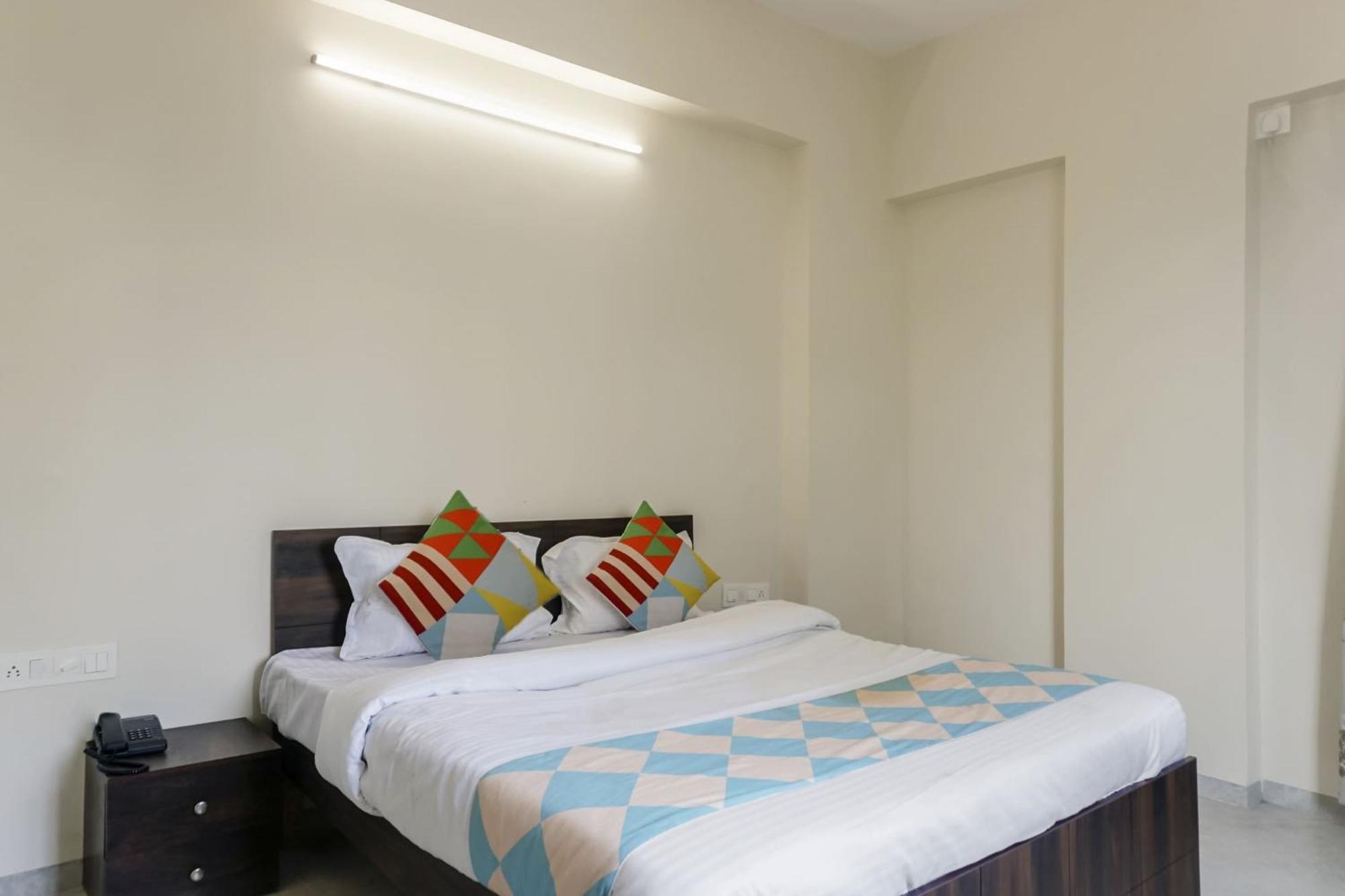 Hotel O Home Elegant Prime Ville Chinchvad エクステリア 写真
