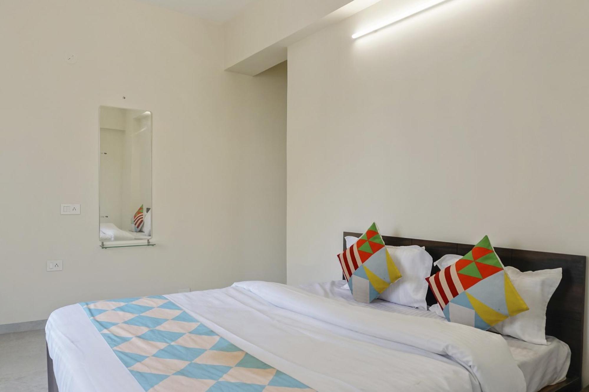 Hotel O Home Elegant Prime Ville Chinchvad エクステリア 写真