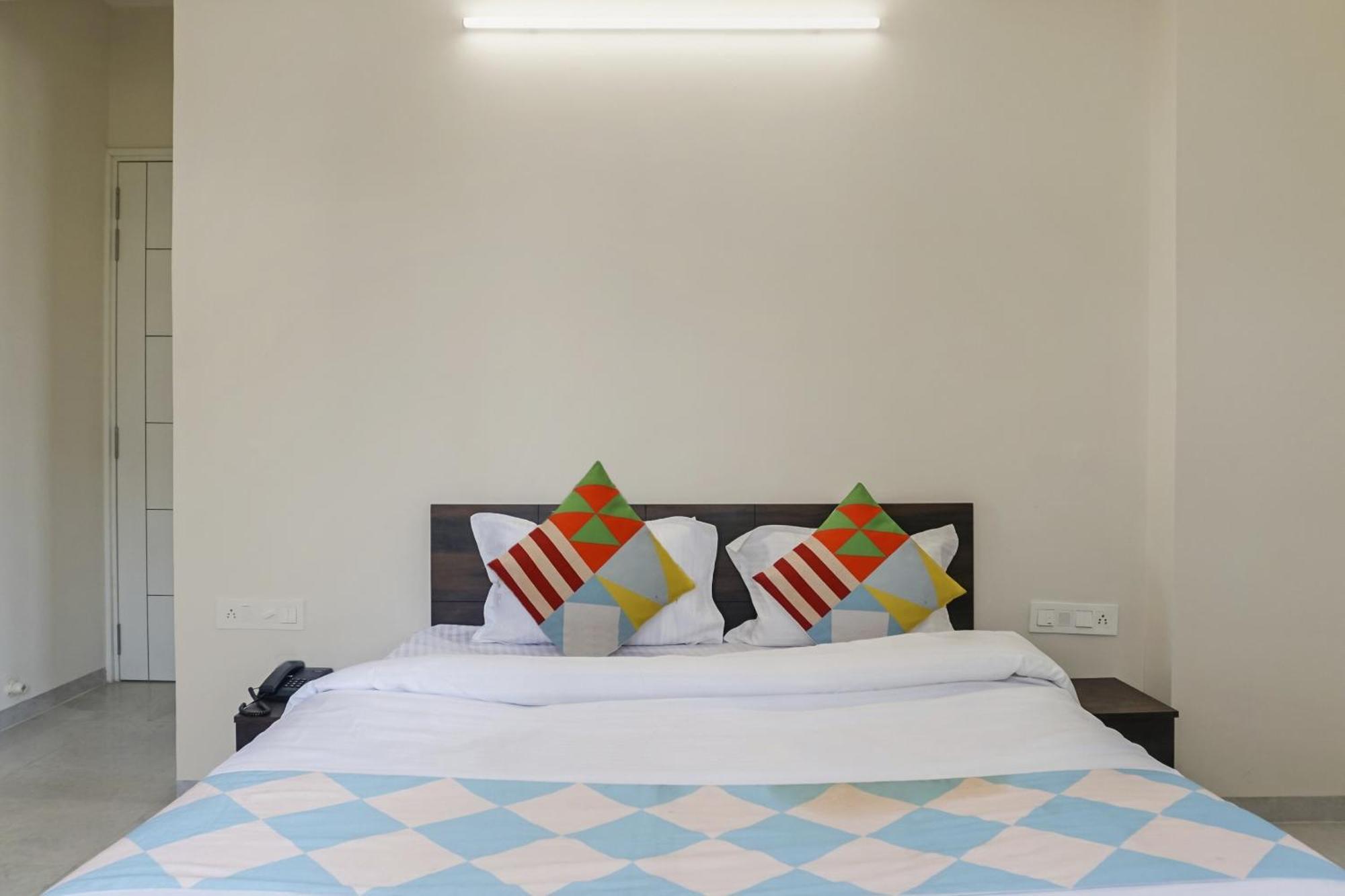 Hotel O Home Elegant Prime Ville Chinchvad エクステリア 写真